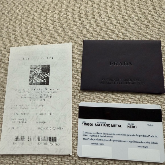 Prada Large Black Saffiano Leather Wallet - Picture 8 of 8